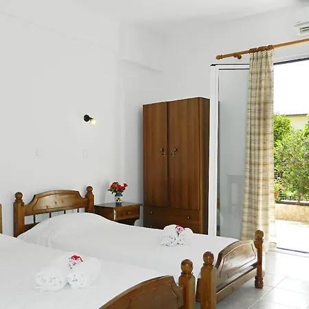 Ariston Apartahotel 3*